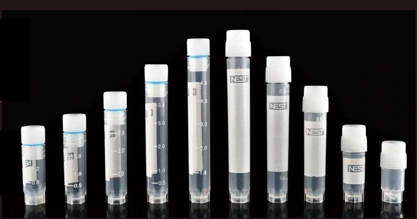 NEST 3.0 mL Cryogenic Vial, Self-Standing, Internal Thread, Sterile, 9*9/rack, 8 Racks /Box, 648 vials/Box